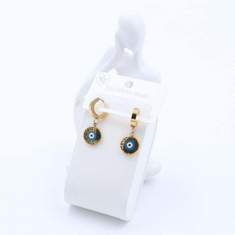 حلق ذهبي بتصميم عين