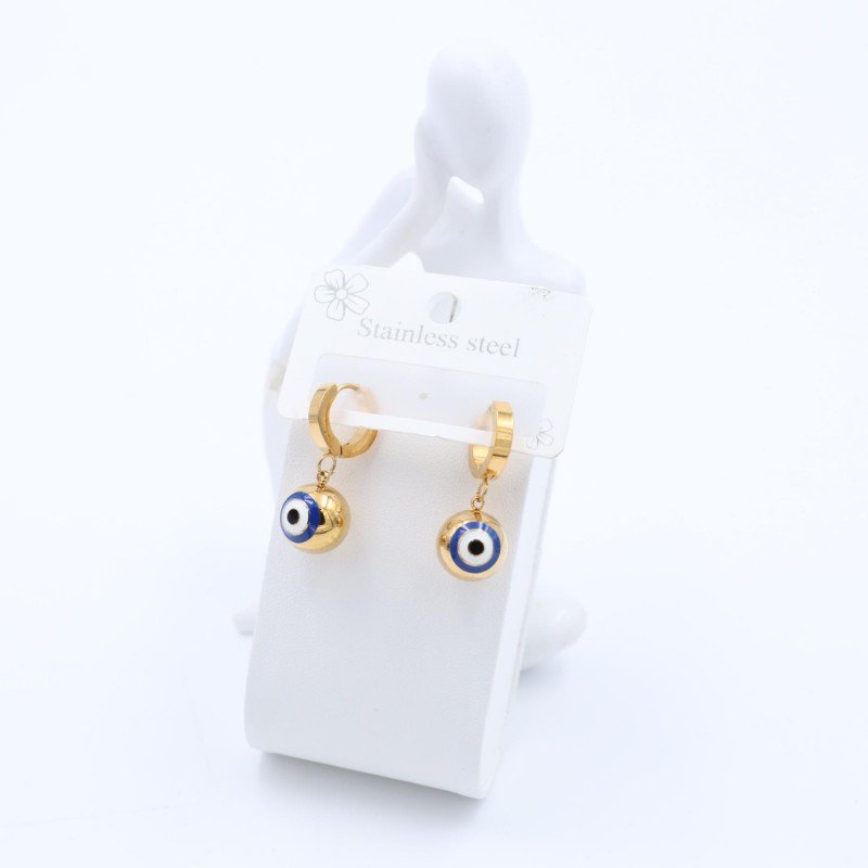 حلق ذهبي بتصميم كره