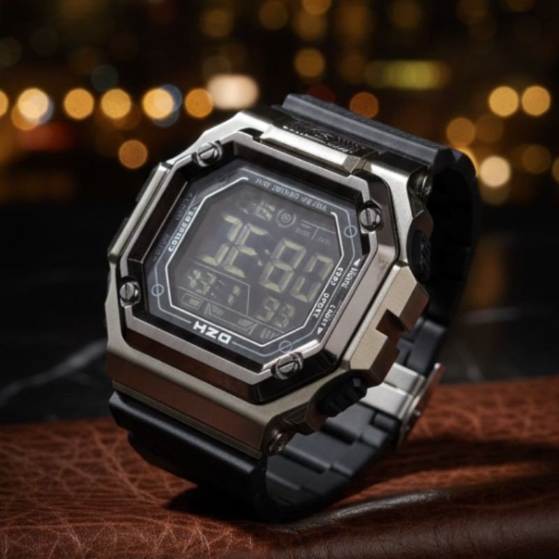 ساعة يد رياضية للرجال مع حزام سيليكون مقاومة لرذاذ الماء لون أسود ماركة DZH