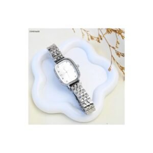 ساعة يد نسائية أنيقة اللون فضي من ماركة FJ مع كفالة سنتين ضد تغير اللون