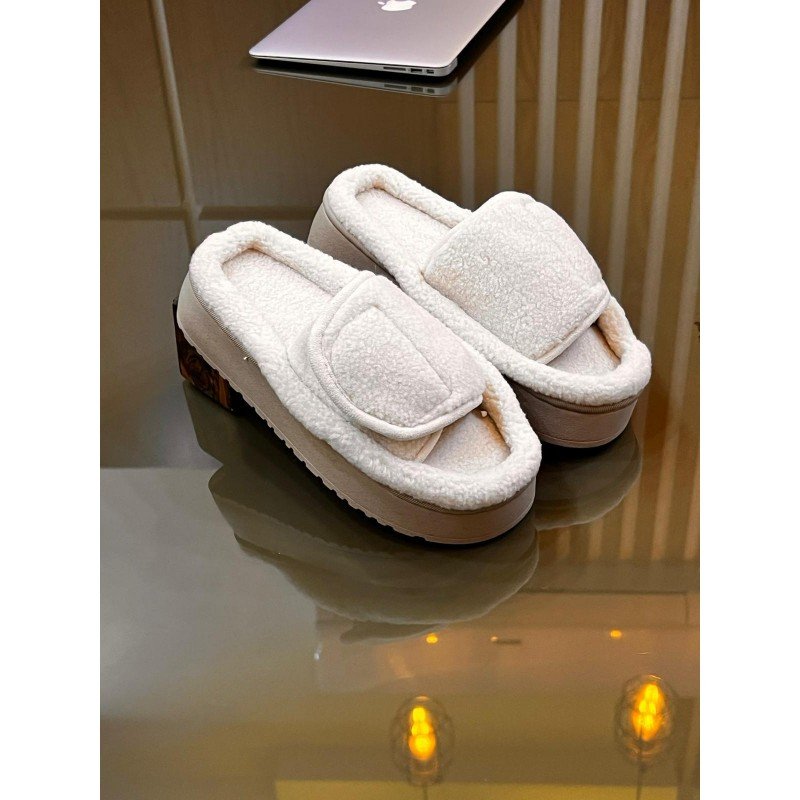 سليبر شتوي ستاتي لون أبيض