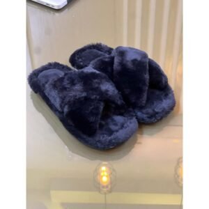 سليبر شتوي ستاتي لون أسود