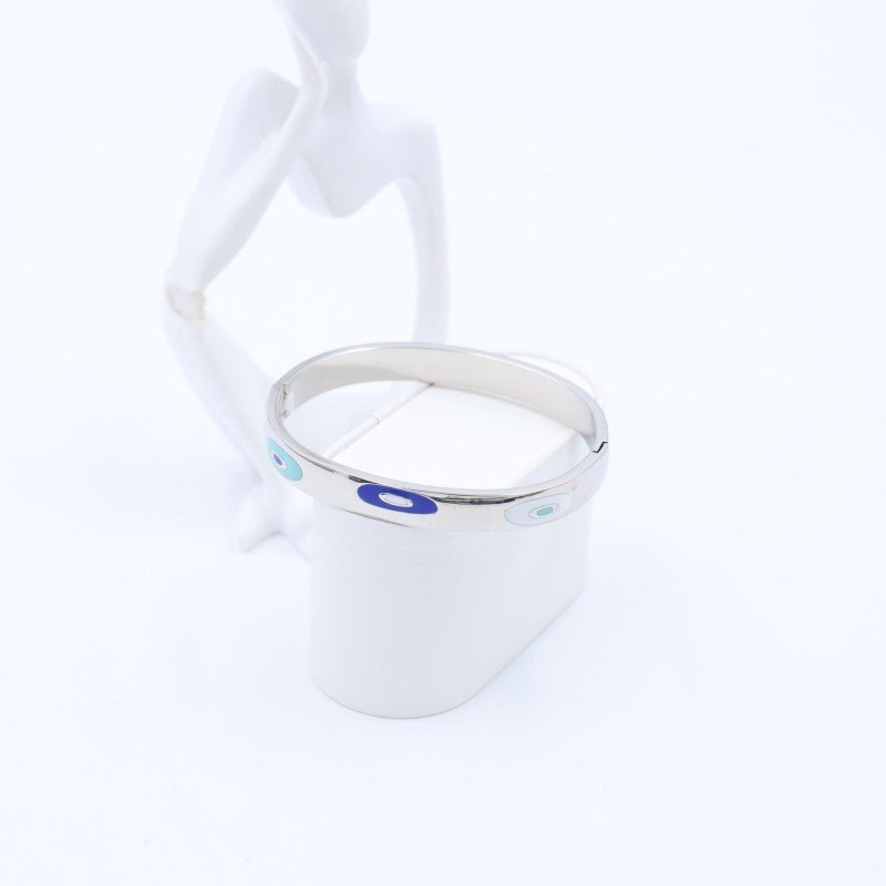 سوار عريضه لون فضي بنقوش أزرق