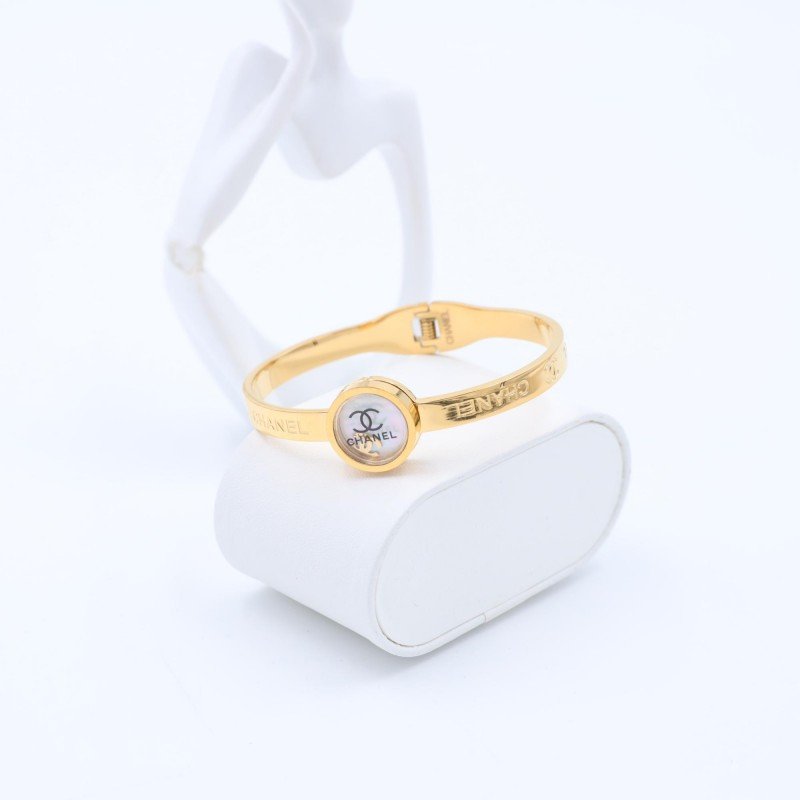 سوار لون ذهبي