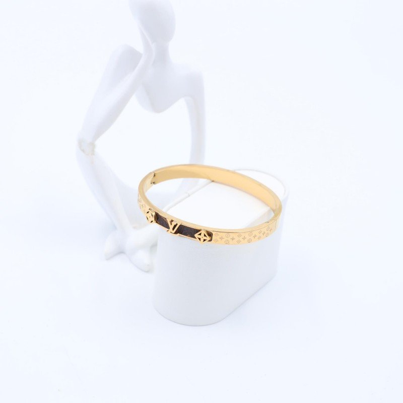 سوار لون ذهبي