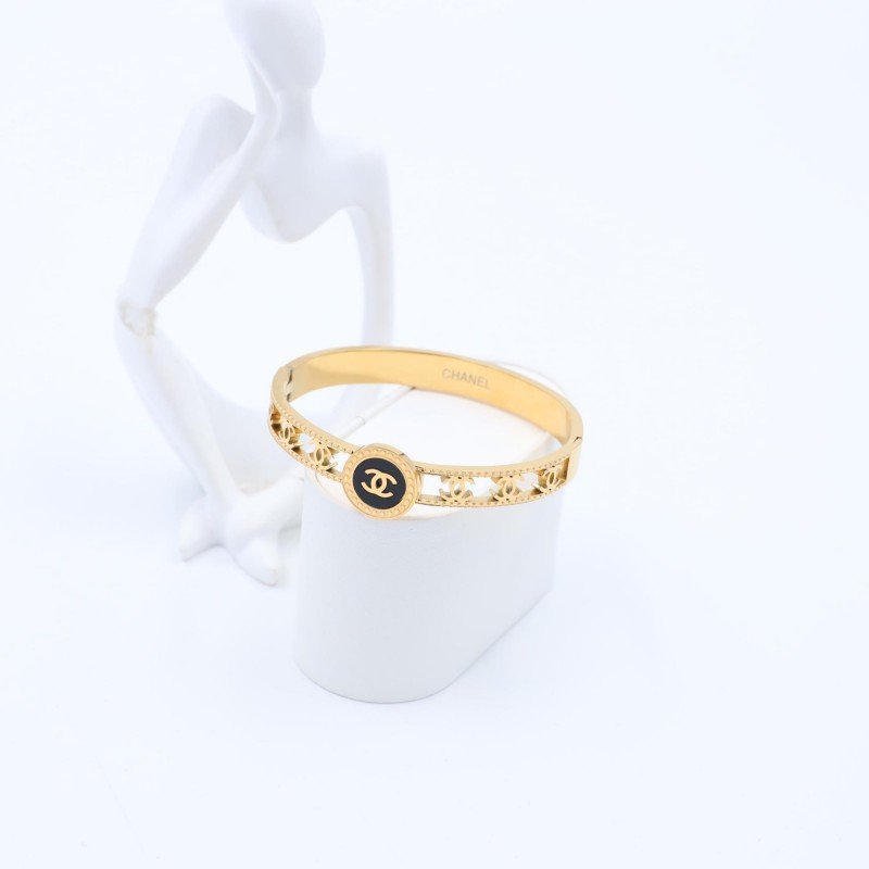 سوار لون ذهبي تصميم دائره أسود