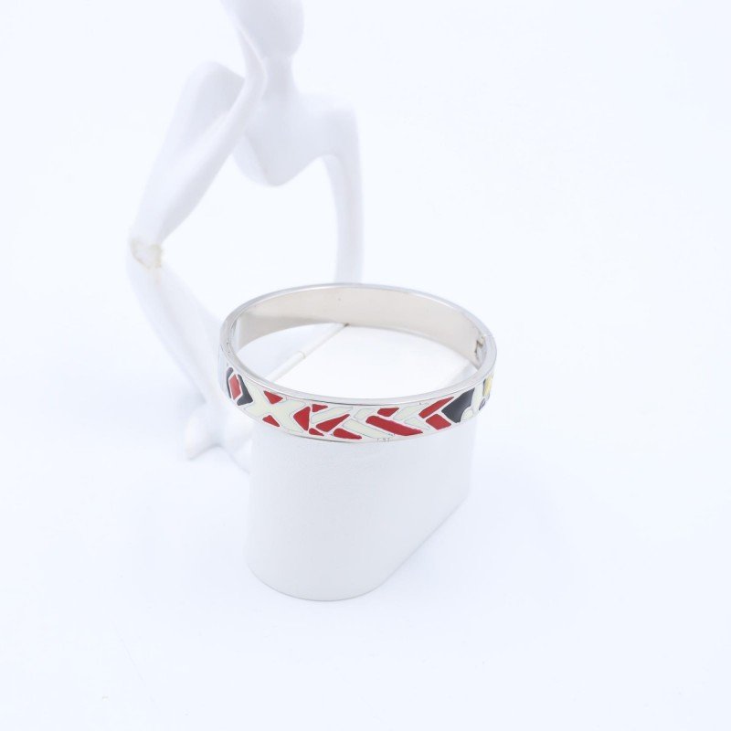 سوارعريض لون فضي بنقوش أسود وأبيض وأحمر