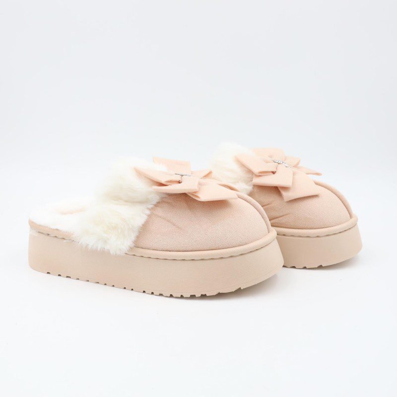 شبشب شتوي للنساء لون بيج