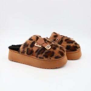 شبشب شتوي للنساء لون عسلي