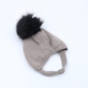 طاقية للبيبي لون سكني