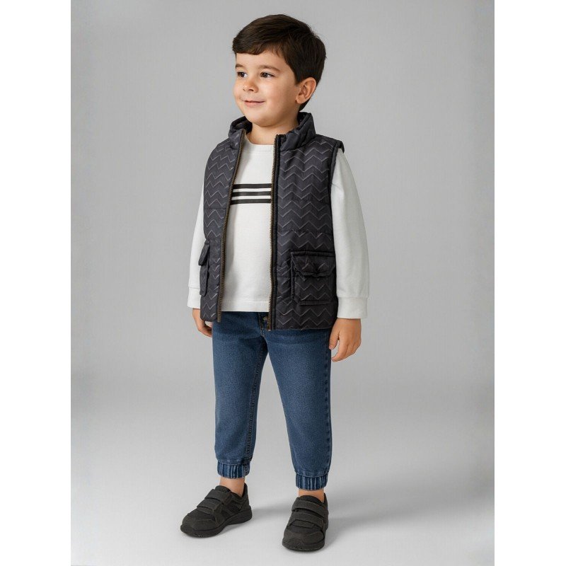 طقم ولادي 3 قطع بنطلون + بلوزة + فيزت