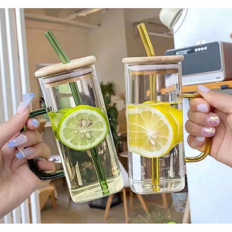 كاسة زجاج مع مصاصة زجاج غطاء خشب