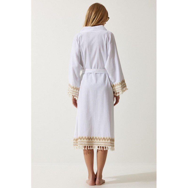 جاكيت ستاتي طويل لون أبيض نقشة بيج