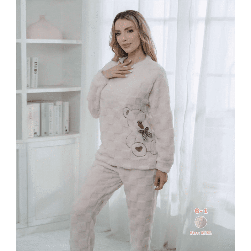 بجامة فرو قطعتين تصميم رسوم دب للنساء لون بيج
