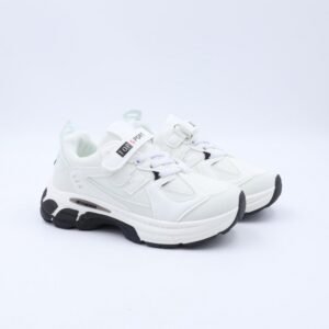 حذاء رياضي بناتي لون ابيض