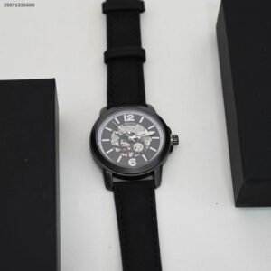 ساعة اللون اسود من ماركة FJ مع كفالة سنتين ضد تغير اللون