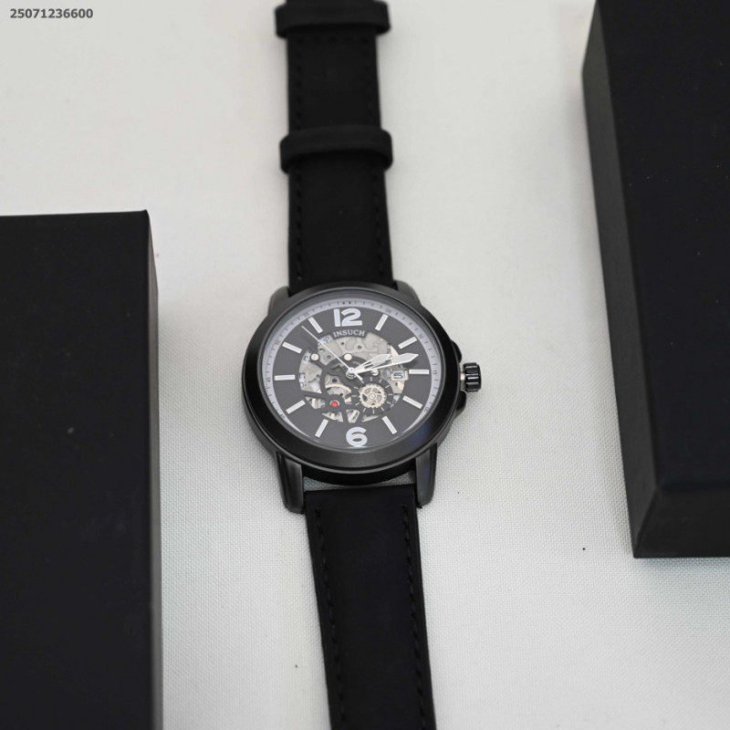 ساعة اللون اسود من ماركة FJ مع كفالة سنتين ضد تغير اللون