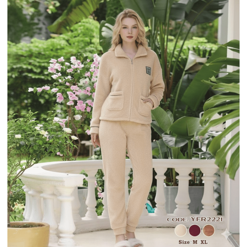 بجامة فرو نسائية بتصميم كتابة كاليفورنيا لون اوف وايت