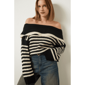 بلوزة ستاتي اوف شولدر أسود مخطط بيج