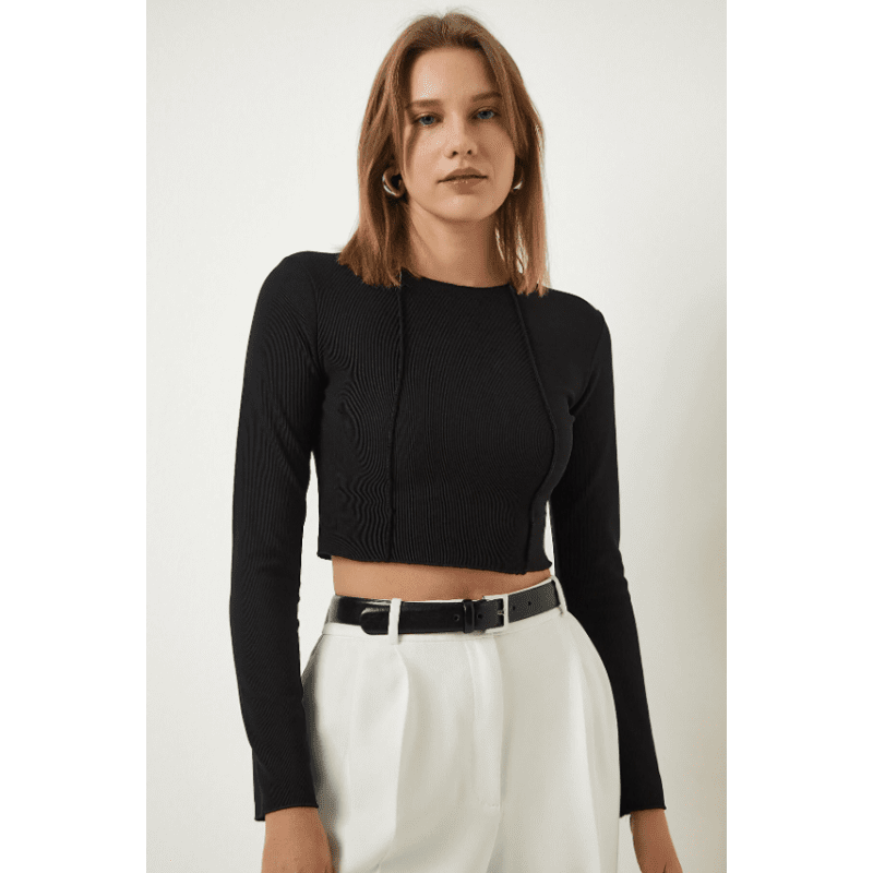 بلوزة ستاتي شتوي قصيرة لون أسود