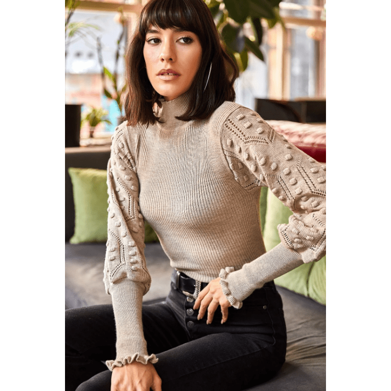 بلوزة ستاتي شتوي لون بيج