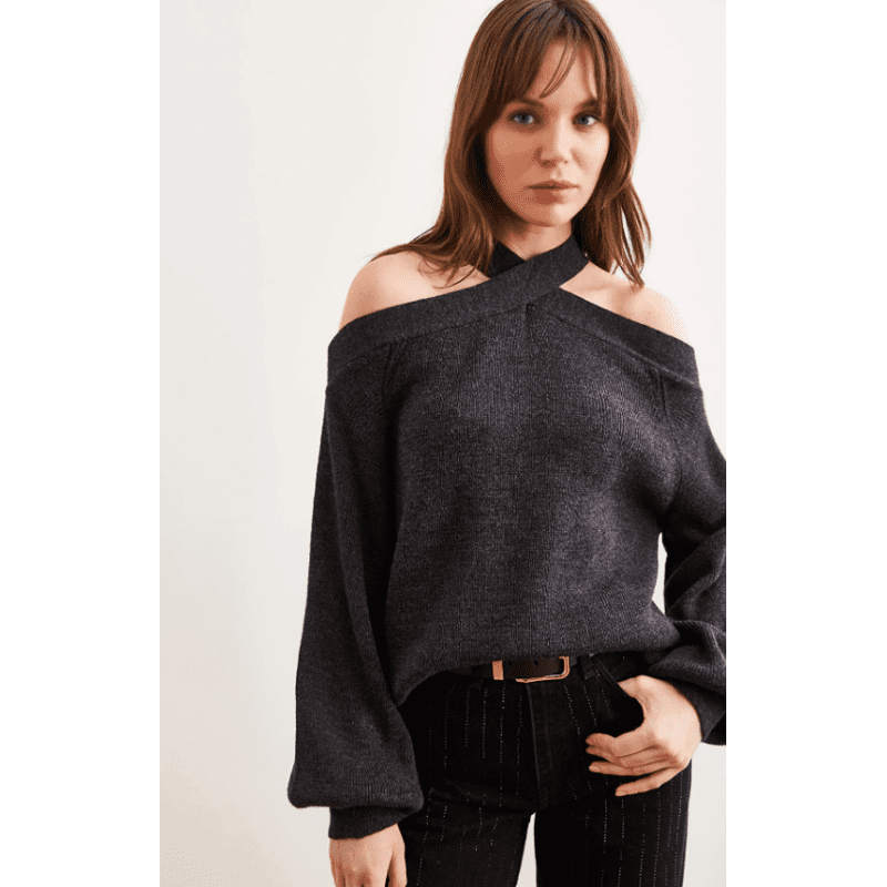 بلوزة ستاتي لون أسود