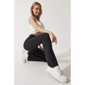 بنطلون ستاتي لون أسود