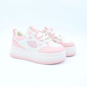 بوت رياضي جلد نعل عريض للنساء لون ابيض وزهري