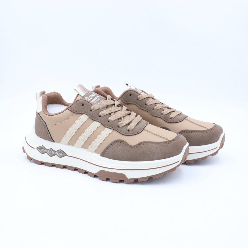 بوت سبورت للرجال لون بيج وبني