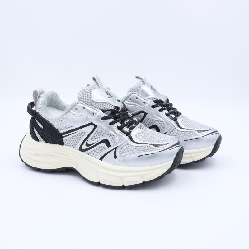 بوت ستاتي بألوان فضي وأسود وبيج