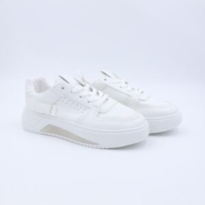 بوت ستاتي جلد لون ابيض ونعل ابيض