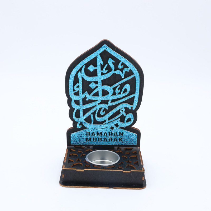 تحفة خشبية بكتابة رمضان كريم مع قاعدة شمعة ازرق طول 15 سم