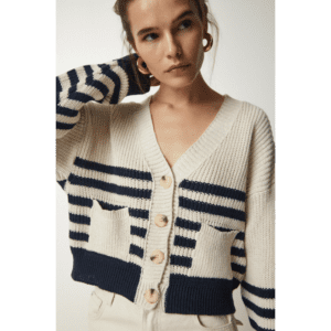 جاكيت ستاتي لون أسود وبيج