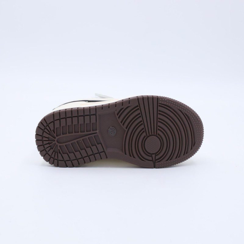 حذاء رياضي مع ستيكر لابوبو بشريط لاصق بناتي لون بيج وبني