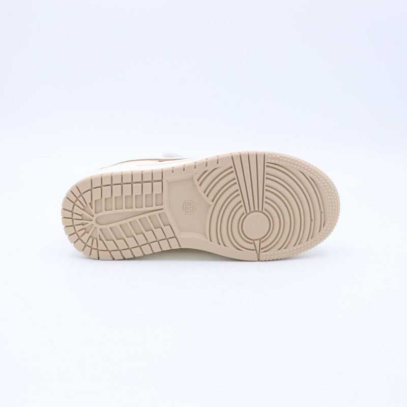 حذاء رياضي مع ستيكر لابوبو بشريط لاصق بناتي لون بيج وكاكي