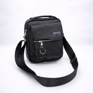 حقيبة كروس حجم 18×22 سم لون أسود