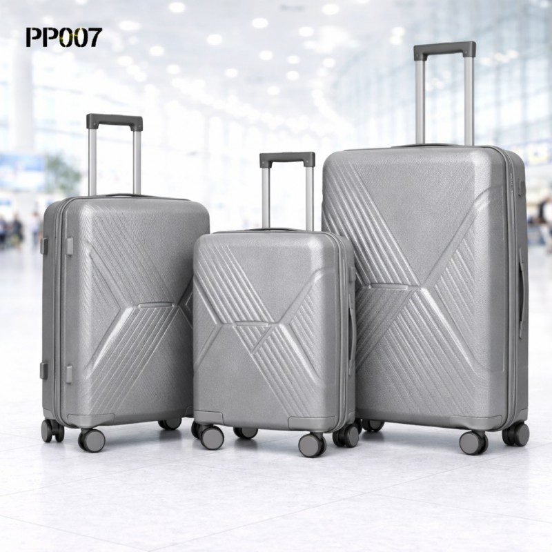 طقم شنط سفر 3 قطع بأحجام مختلفة لون رمادي فاتح